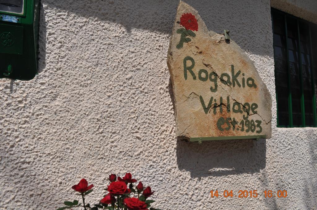 Rogakia Village Est. 1983 Zóla エクステリア 写真