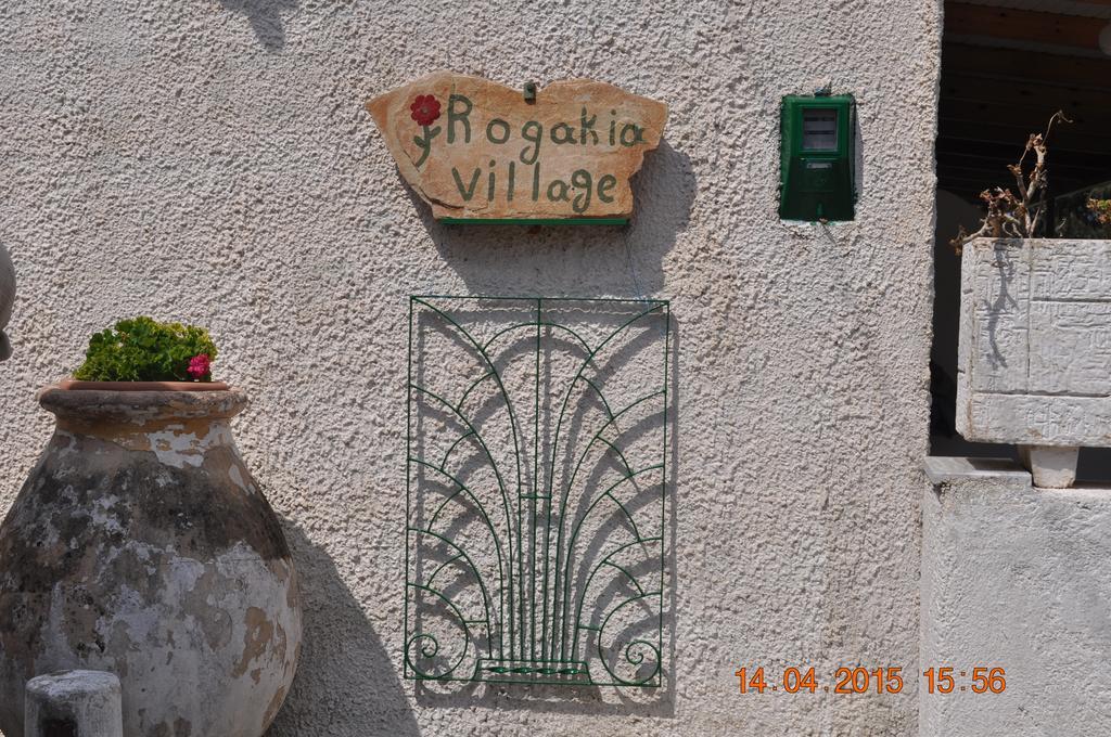 Rogakia Village Est. 1983 Zóla エクステリア 写真