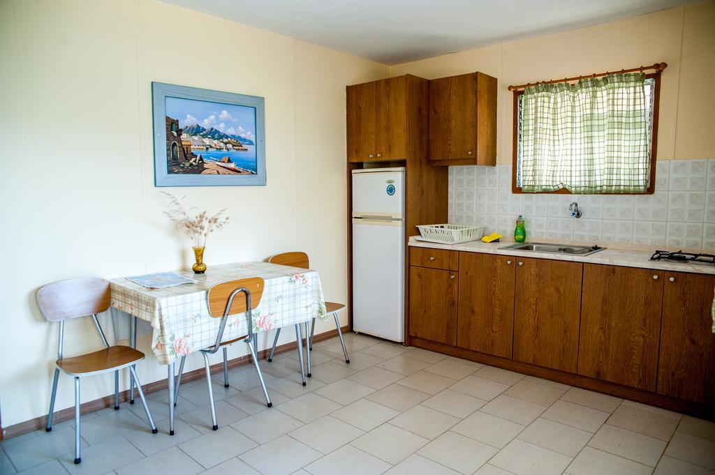 Rogakia Village Est. 1983 Zóla エクステリア 写真